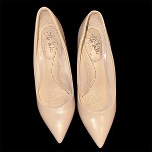 Life Stride Women's Classic Cream Heels